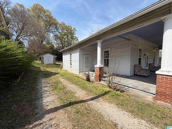 2nd image of 138 Trammell St