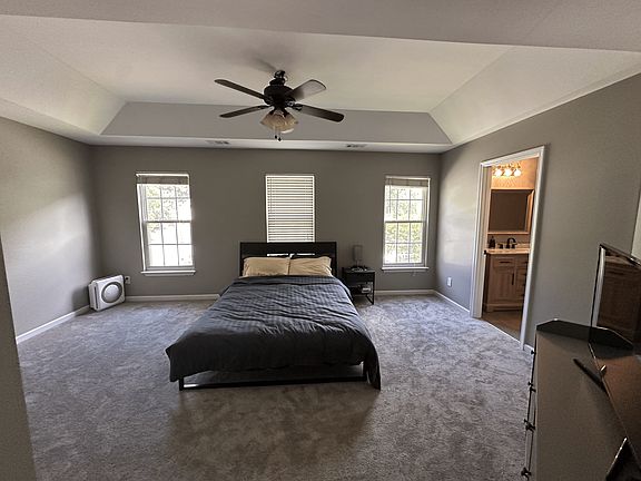 2nd image of 315 Windsong Dr