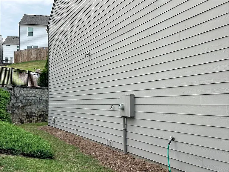 239 Turner Ln — Photo 29