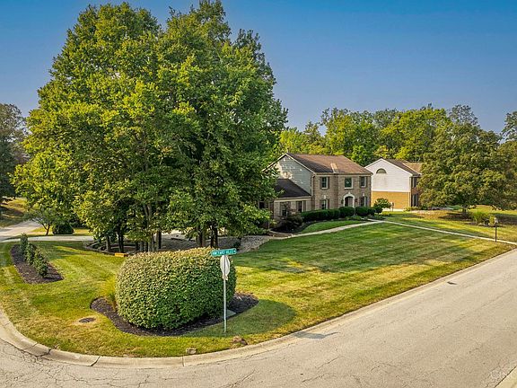2nd image of 438 Vineyard Hills Dr