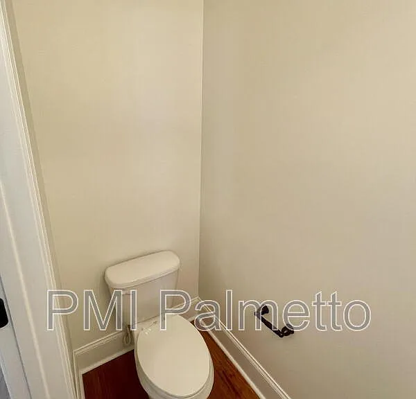 215 Emanuel Creek Dr — Photo 14