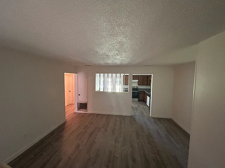110 Chester Levee Rd #L — Photo 2