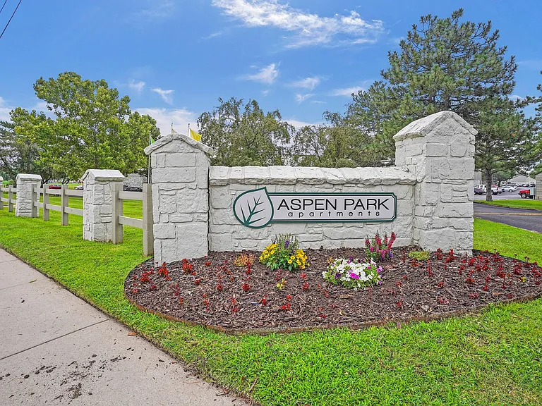 Aspen Park Apartments — Photo 17