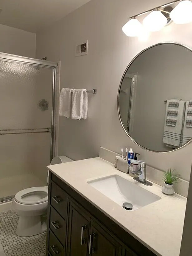 3 bed, 2.5 bath, 1408 sqft, $3,900 — Photo 4