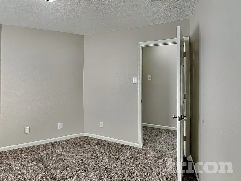 6750 Kinnerton Dr — Photo 13