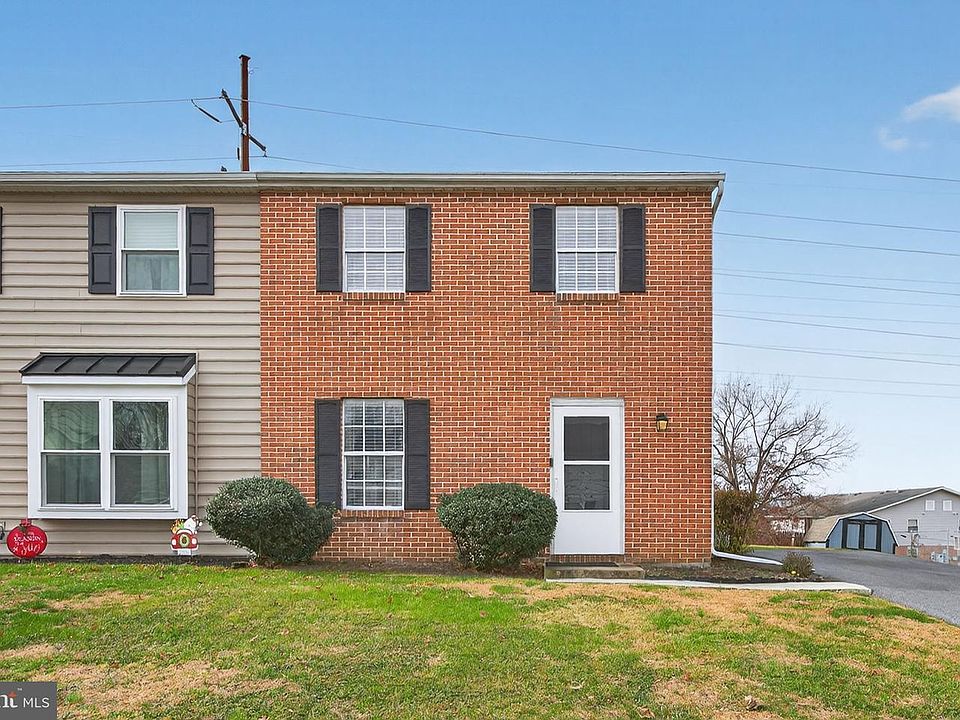 1st image of 2015 Aspen Ln