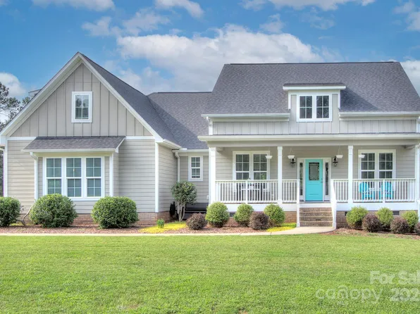 1327 Springlake Rd, York, SC 29745