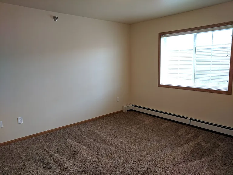 West Lake III Apartments — Photo 32