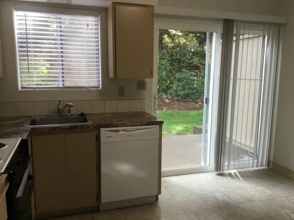 1 Ashland Ct #2, Kalama, WA 98625