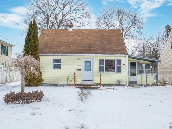 16 Decker Rd, Wanaque, NJ 07465