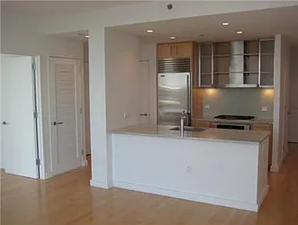 Rented by R New York