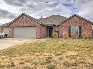 11262 S 275th East Ave, Coweta, OK 74429