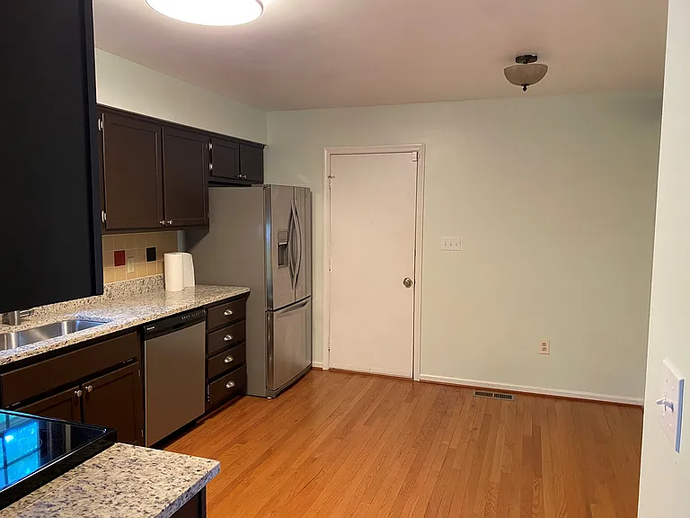 55 Lovett Dr — Photo 8