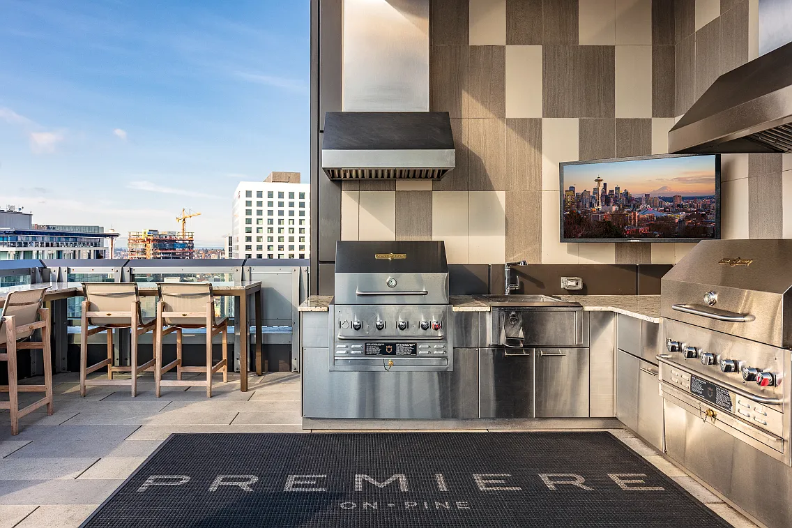 Premiere on Pine — Photo 4