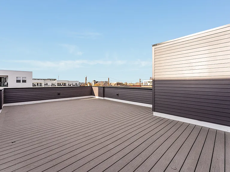 2323 Stout St — Photo 15
