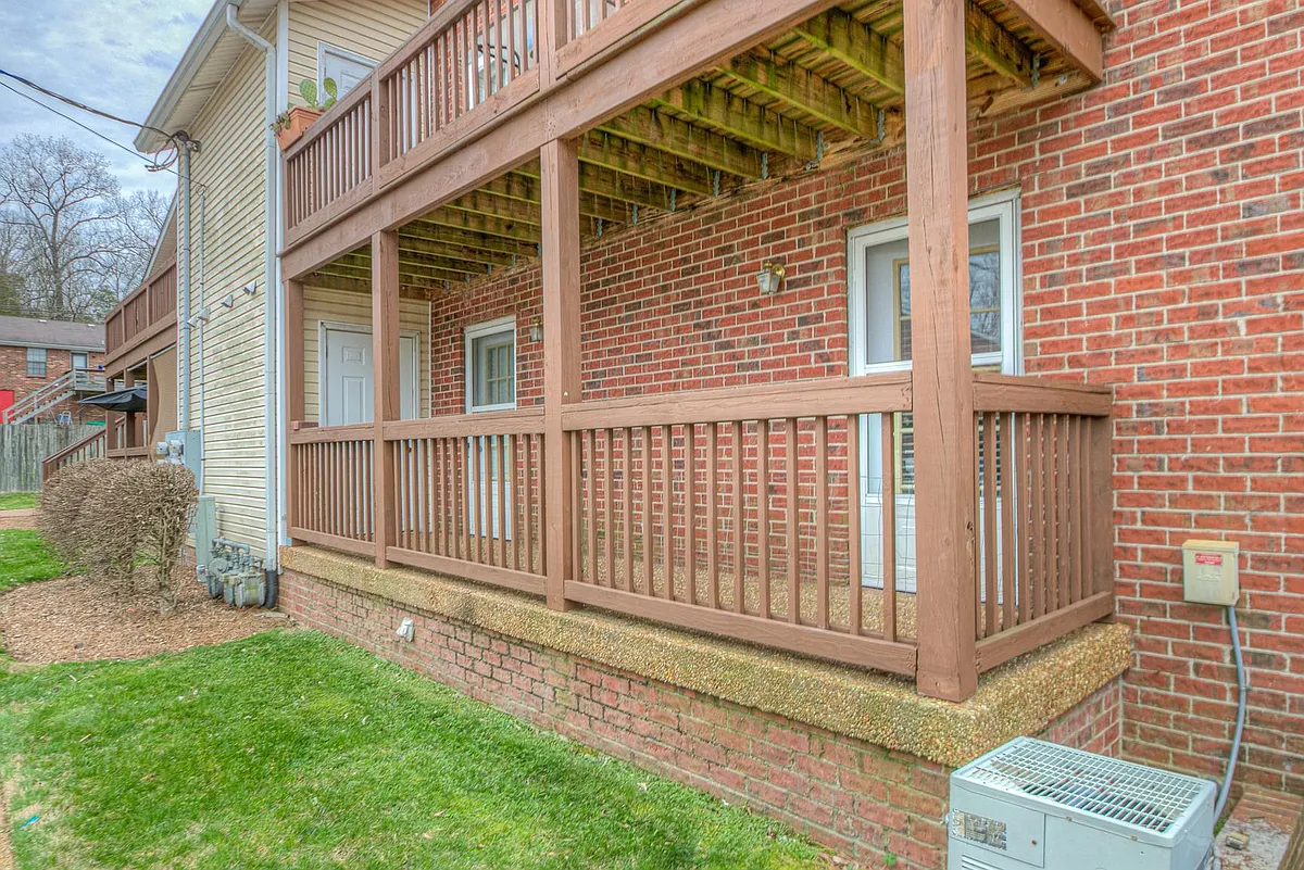 Building Photo - 202 Brooke Castle Dr #202