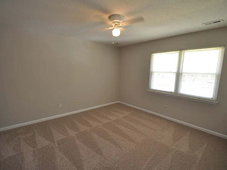 109 Misty Ct — Photo 17