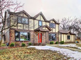 2490 Tracy Ln, Aurora, IL 60506