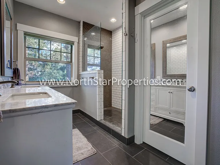 1630 NW Albany Ave — Photo 13