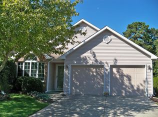 2266 S Chanticleer Ct, Toms River, NJ 08755