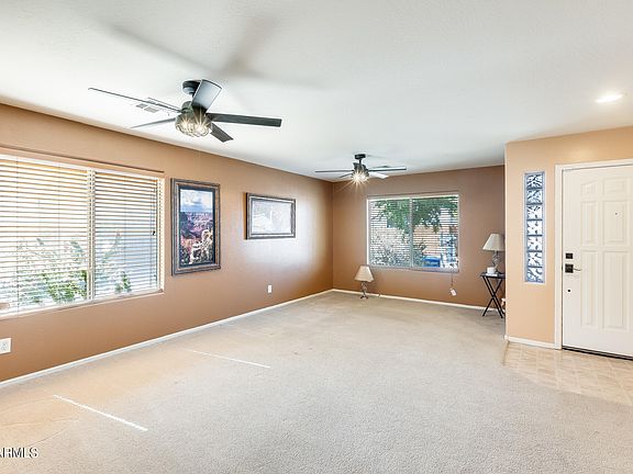 4th image of 1209 E SHARI Street