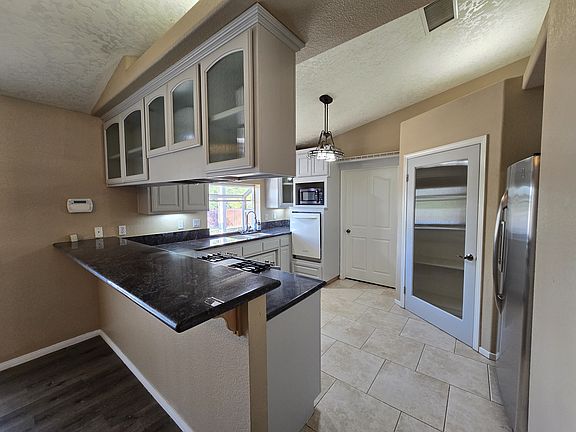 Kitchen Entrance