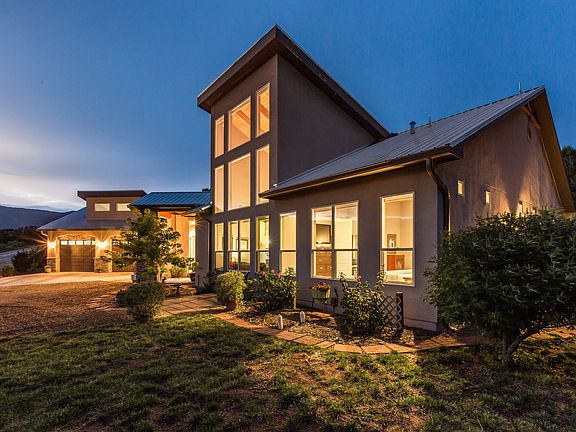 3rd image of 215 Sangre De Cristo Cir