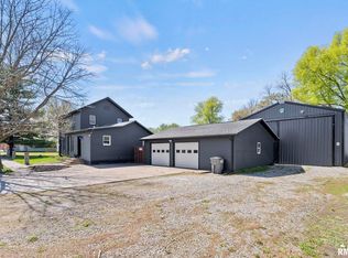 511 Washington St, New Boston, IL 61272