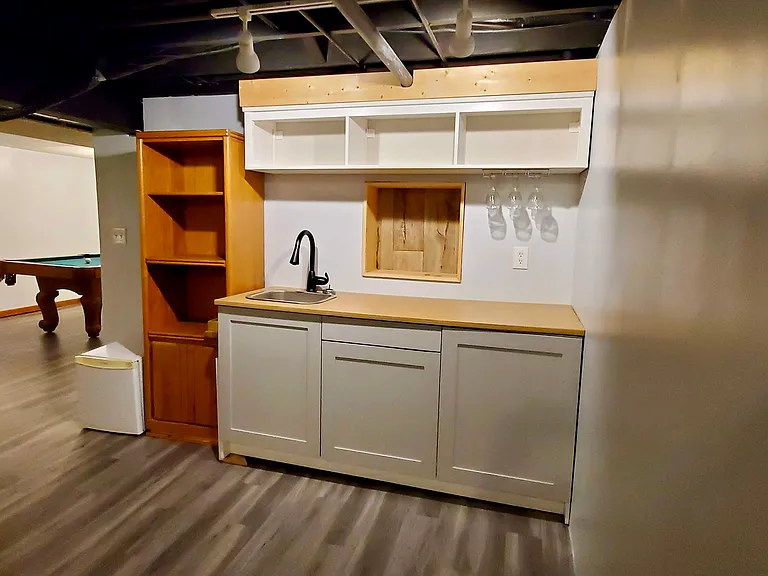 2426 Sanford Dr — Photo 18