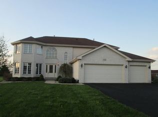 1100 Country Ct, Crete, IL 60417