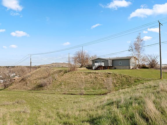 3rd image of 15 Knob Rd