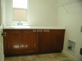 5633 Champagne Flower St, North Las Vegas, NV 89031