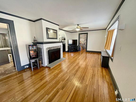 3rd image of 405 Westfield Avenue