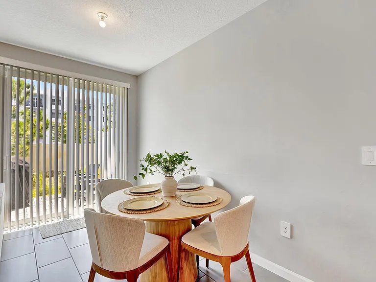 345 SE Angler Dr — Photo 16