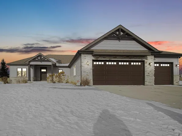 6722 Linden Dr, Winfield, IN 46307