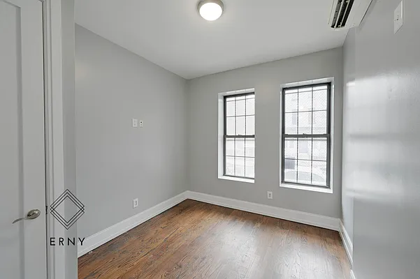 Rented by ERNY LLC | media 30