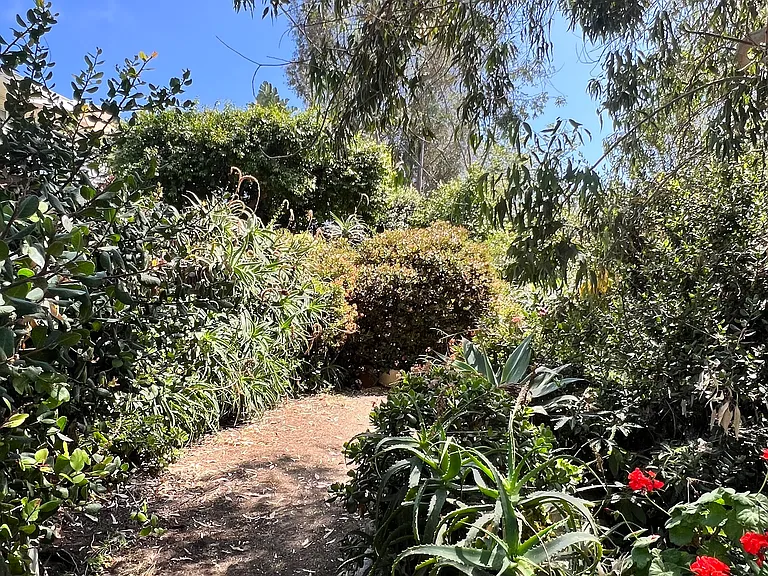 2200 S Coast Highway D.5 — Photo 16