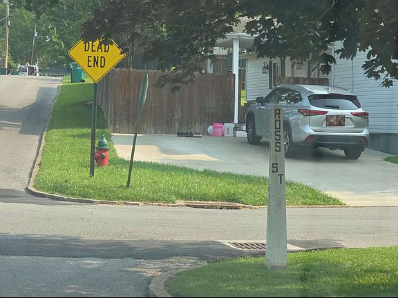 4th image of 226 Ross St