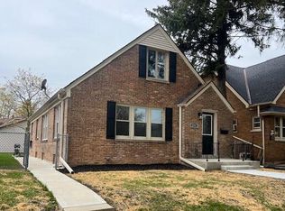 2217 S 58th St, West Allis, WI 53219