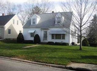 721 Oregon St, Waterloo, IA 50702