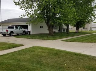 1502 2nd Ave, Vinton, IA 52349
