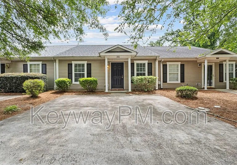 1006 Bertram Rd — Photo 1