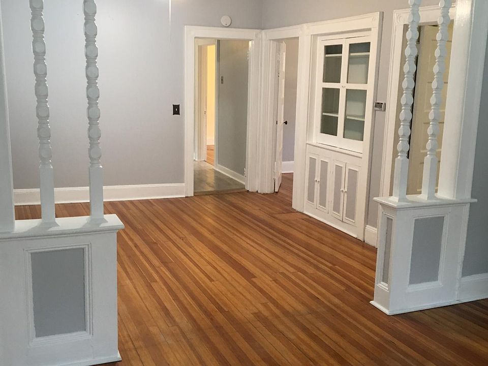 1st image of 24 Holmes Rd #24