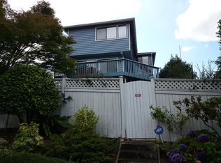 6413 Corliss Ave N, Seattle, WA 98103