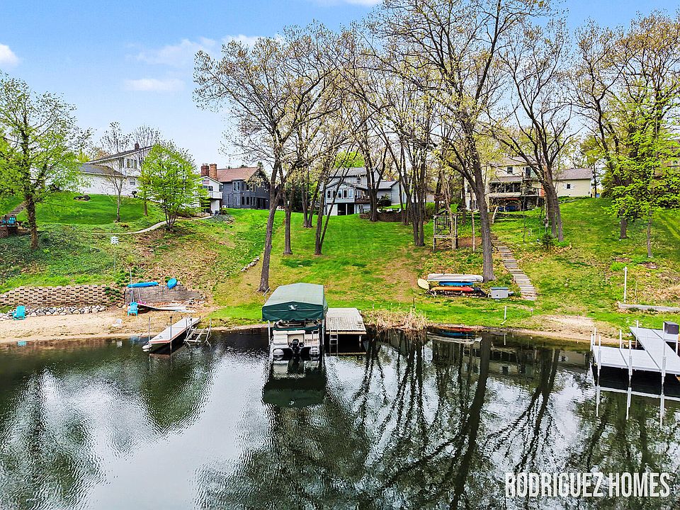 1st image of 2658 Holtman Dr NE