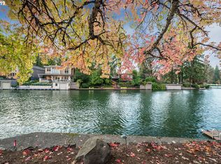 16931 Maple Cir, Lake Oswego, OR 97034