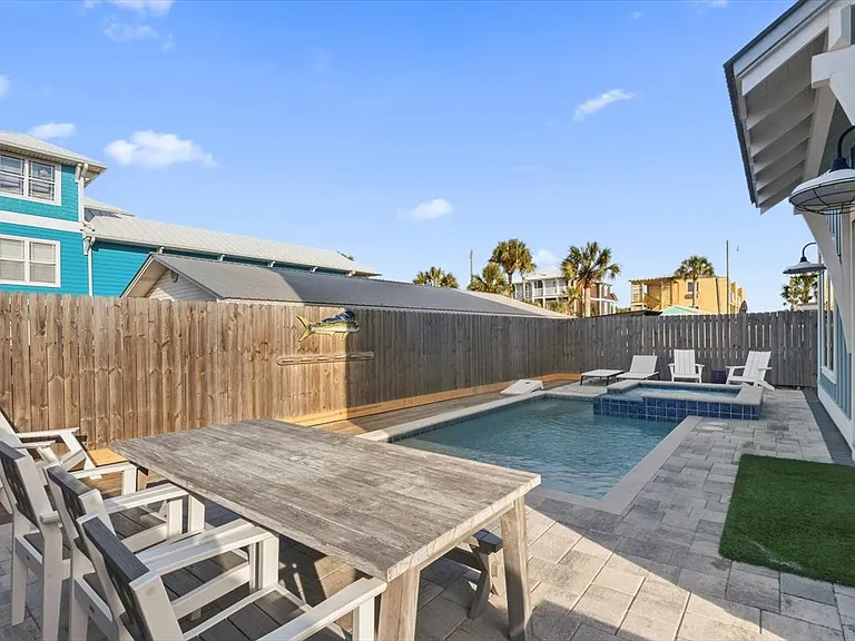 8320 Surf Dr — Photo 71