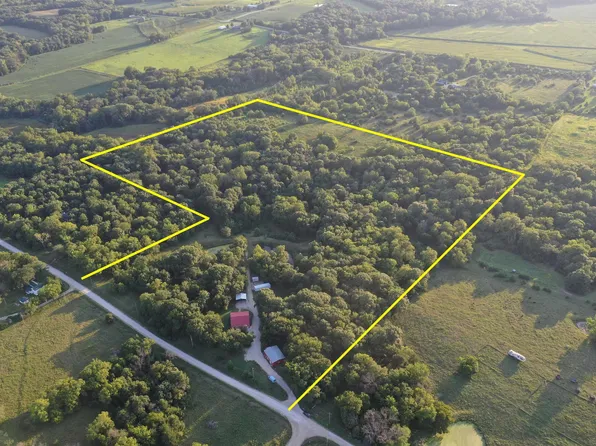 18199 S Rd, Mayetta, KS 66509