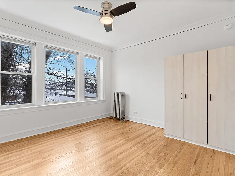 5408 W George St #2 — Photo 14