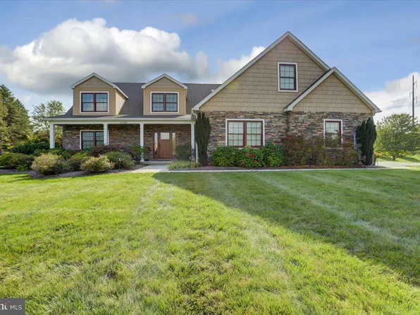 1410 Wellgate Ln, Mechanicsburg, PA 17055
